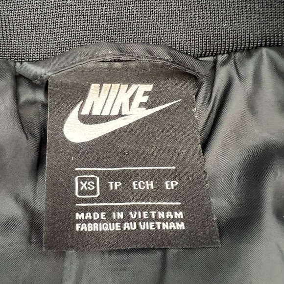 Nike Women’s satin black with gold chain bomber jacket size XS - Picture 11 of 14